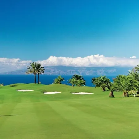 Amazing 2 Bedroom Location * Costa Adeje (Tenerife)