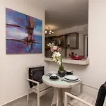 Apartment Amazing 2 Bedroom Location